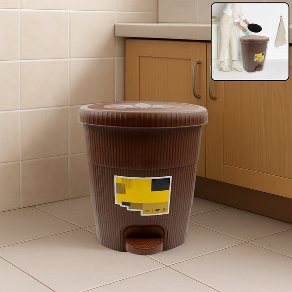 Homeware Dustbin Clean Mini Small Size Plastic Pedal Dustbin Used For Kitchen, Office, Car (1 PC)